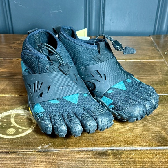 Vibram FiveFingers Spyridon MR Elite Women’s 39 (US 8-8.5) Black, Blue NWT - Picture 1 of 8